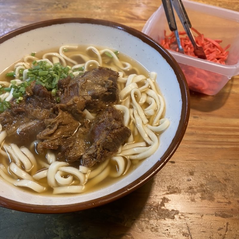 軟骨そば(さわのや 名護店 （茶話乃屋）)