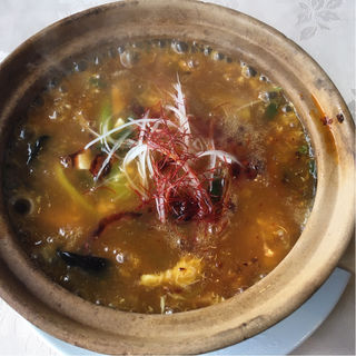 酸辣湯麺(中華飯店　龍天江)