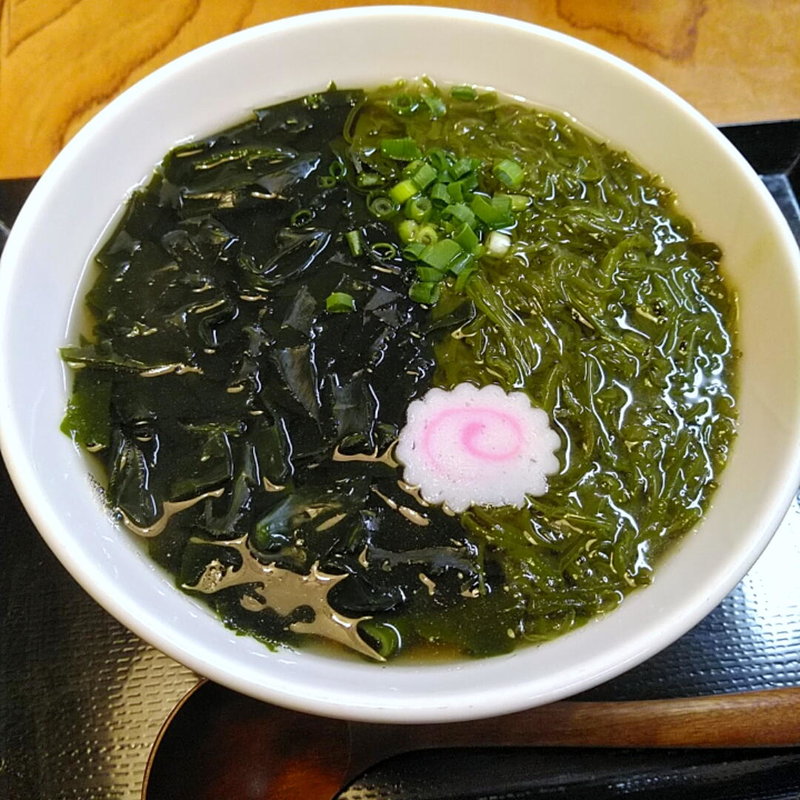 めかぶうどん(中)(斉藤うどん店 )