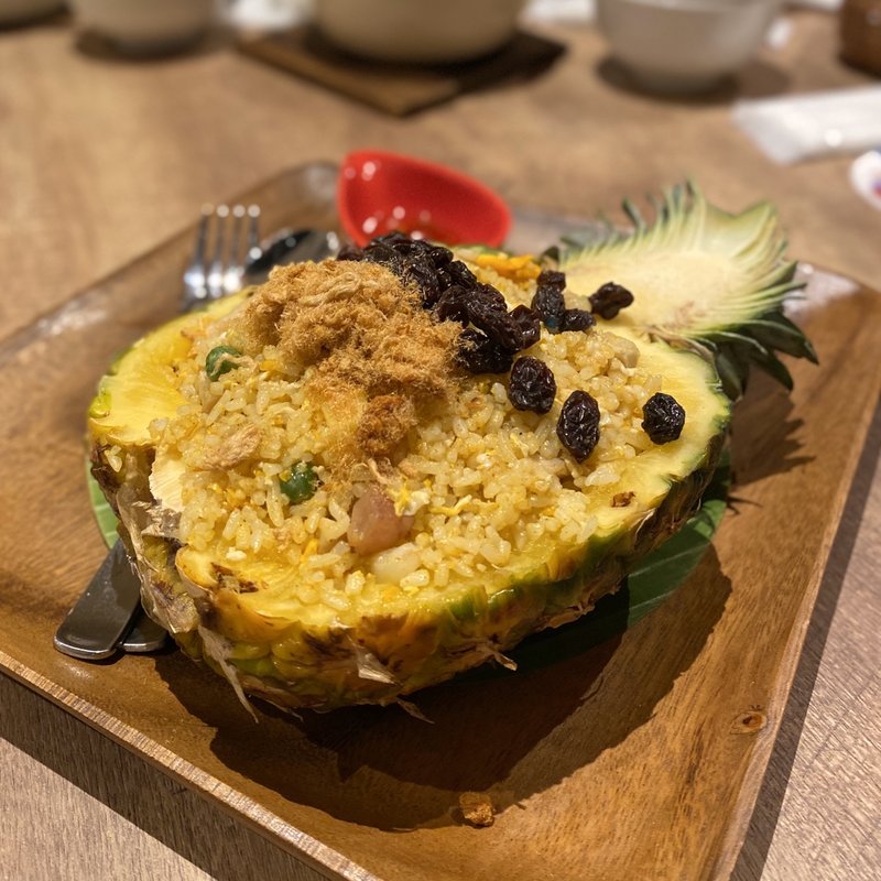 パイナップルチャーハン(スコンター RAYARD Hisaya-odori Park店)