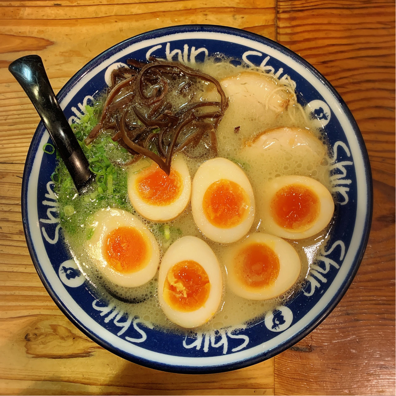 煮玉子入りらーめん(博多らーめん ShinShin 天神本店)の口コミ一覧