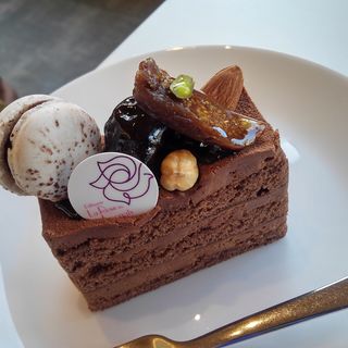 チョコレートケーキ(ラ・ローズ・ジャポネ （La Rose des Japonais）)