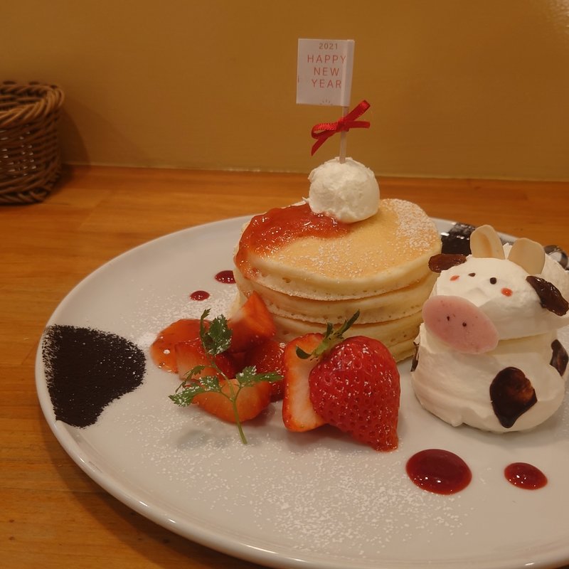 あまおうとモーモー生クリームのですがパンケーキ(パンケーキママカフェ VoiVoi （ヴォイヴォイ）)