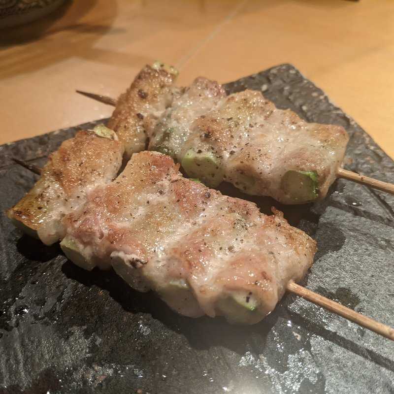 アスパラの肉巻き(ヒヨク之トリ)