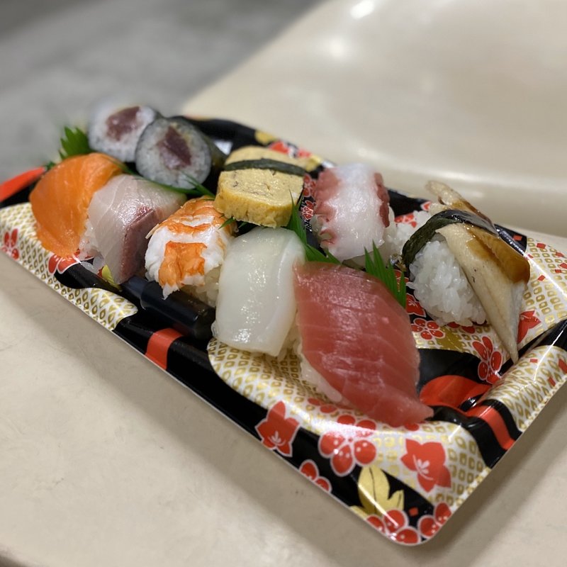 竹(まぐろ、いか、エビ、ハマチ、サーモン、穴子、タコ、たまご、鉄火巻)(力寿司 )