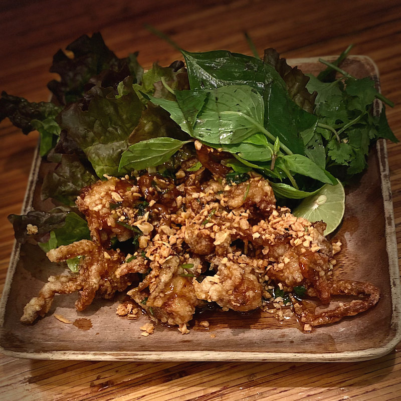 プーガディアム (ソフトシェルクラブのにんにく炒め)(カオマンガイバザール 三鷹店)