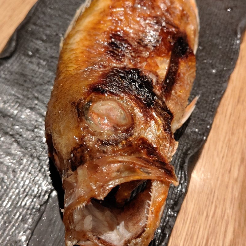 のどぐろ原始焼き(炭火原始焼と蔵元焼酎の店 のどぐろの中俣 築地)