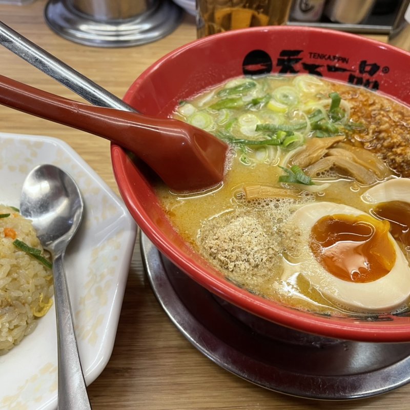 坦々麺半チャーハンセット(天下一品 宇宿店 )
