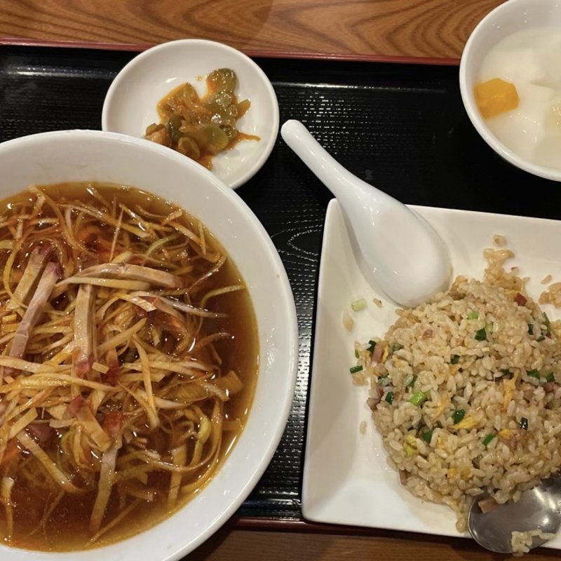 ネギラーメンと半チャーハン(上海広場２号店)