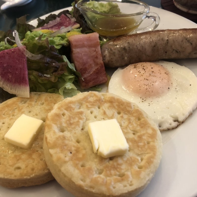 クランペットランチ(タイニー トリア アフタヌーンティー＆カフェ （Tiny Toria Afternoontea＆Cafe）)