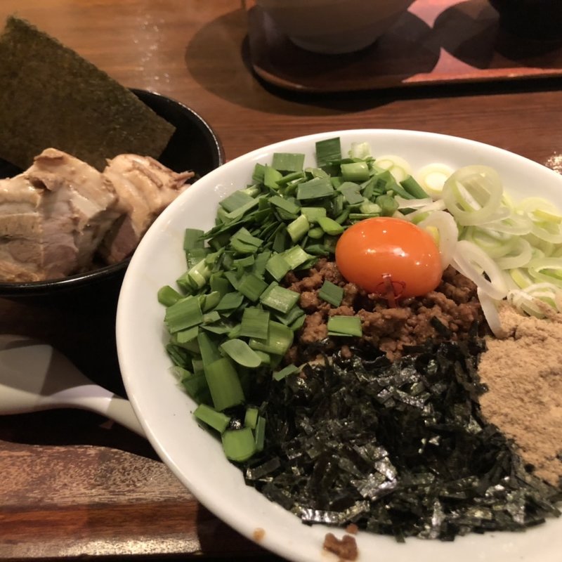 台湾混ぜそば全部入り(追い飯付)麺大盛(つけ麺屋しずく )