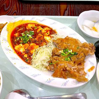 麻婆豆腐と油淋鶏定食(中華料理　四季　イオン北戸田)