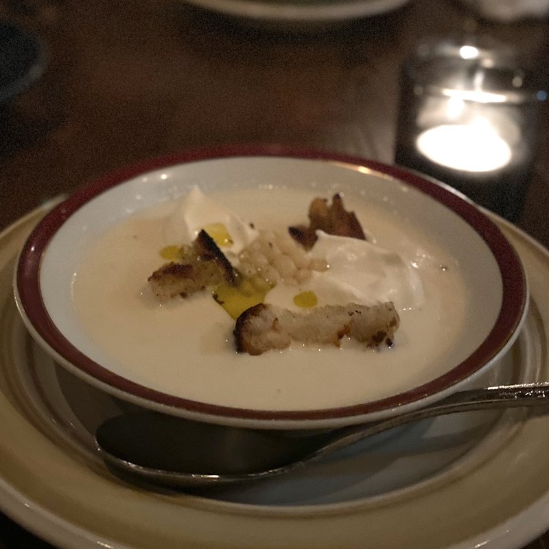 長野"雪の妖精"の冷製スープとパリスエッテ(Xato burrata ＆ steak)