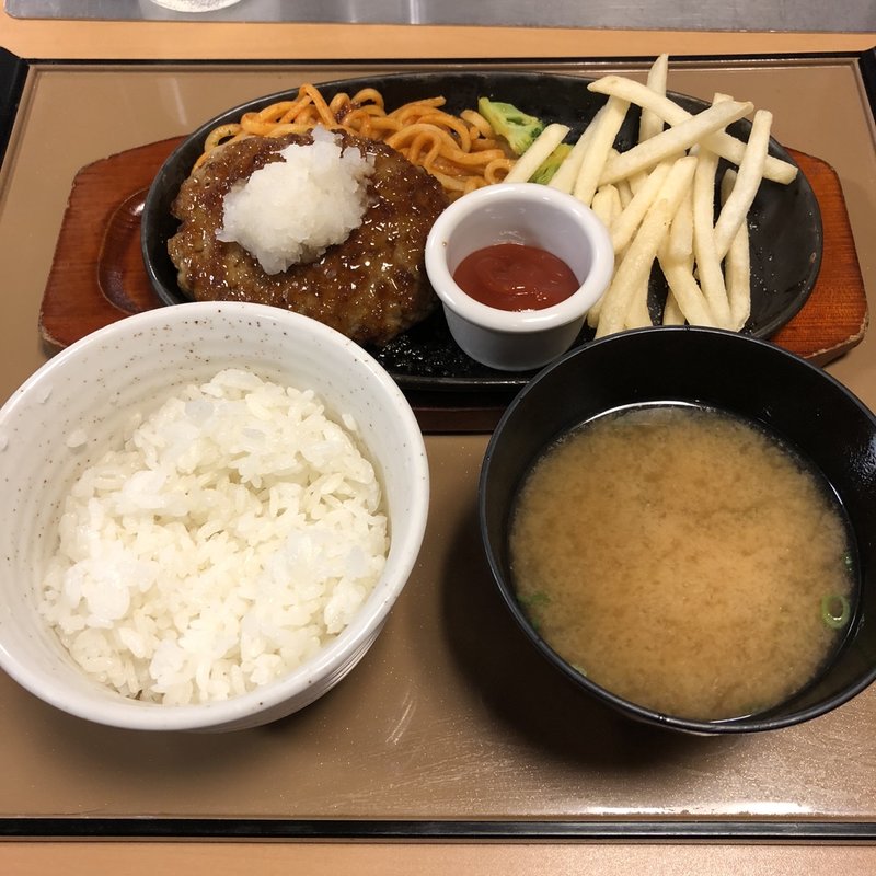 おろしハンバーグ定食(やよい軒 本町通り店)