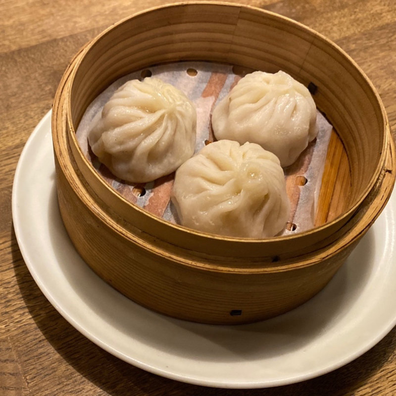 肉汁ブッシャー！小籠包(3個)(中華バル SAI SAI)