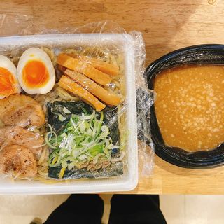 濃厚魚介豚骨つけ麺SP(横浜家系ラーメン 春樹 曳舟店)