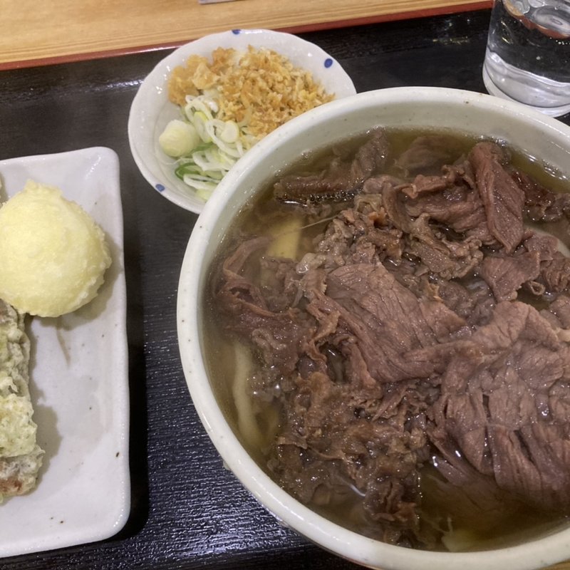 肉うどん(だし)(本格さぬきうどん　穂乃香 )