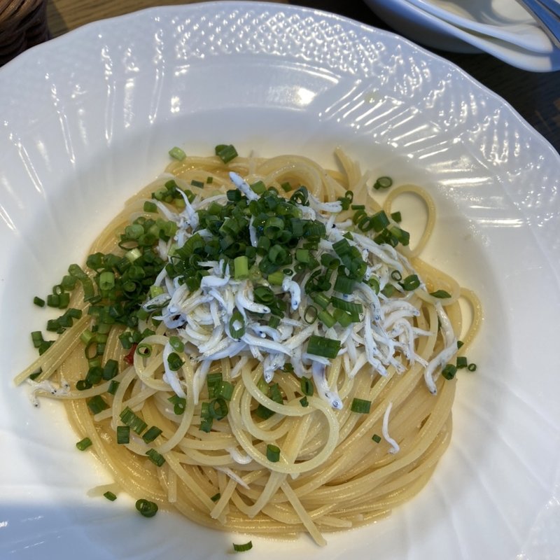 釜揚げシラスと青ネギのペペロンチーノ(オッティモシーフードガーデン)