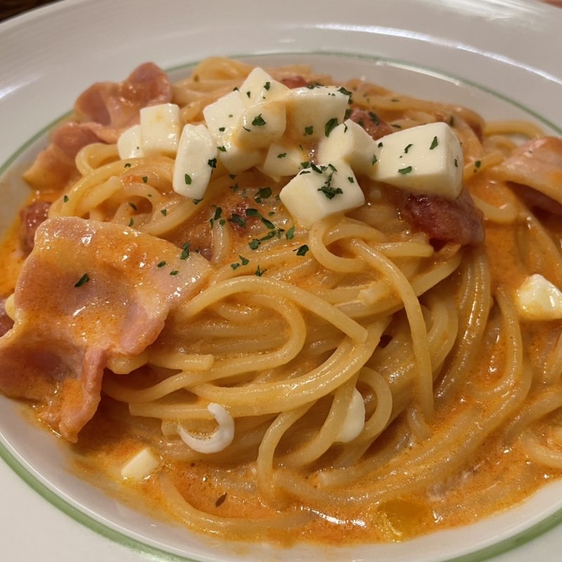 ベーコンとモッツァレラチーズのクリームトマト(スパゲッティ食堂ドナ 川崎ダイス店 )