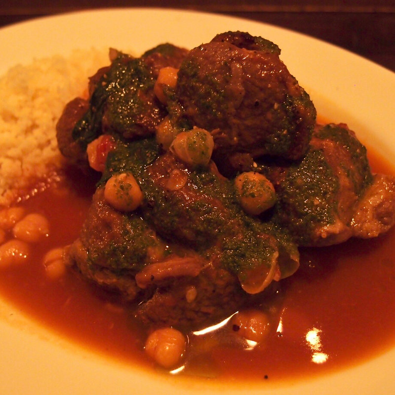 豚すね肉の黒ビール煮込み(vivo daily stand 高田馬場店)