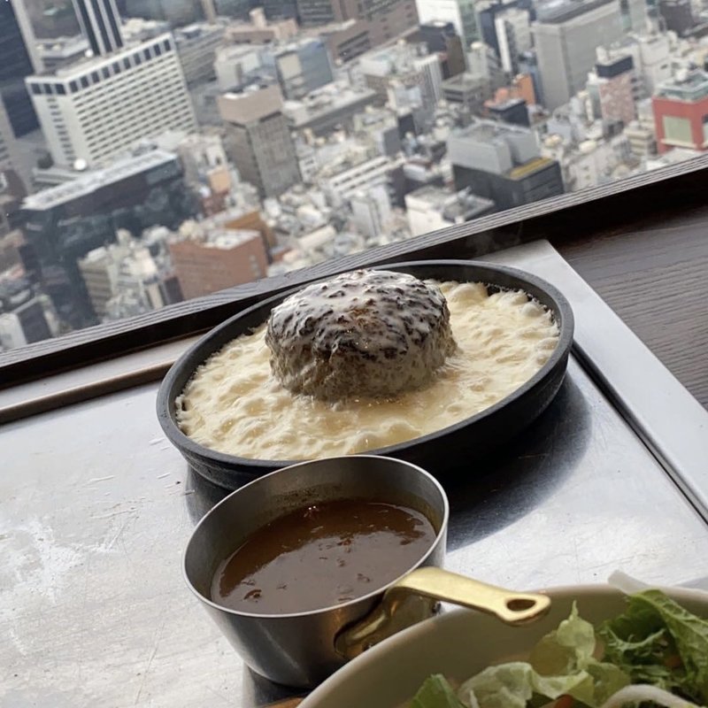 チーズフロマージュハンバーグ(萬鉄)