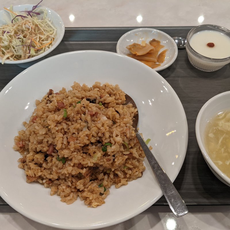 五目チャーハン定食(餃子総本店　上大岡店)