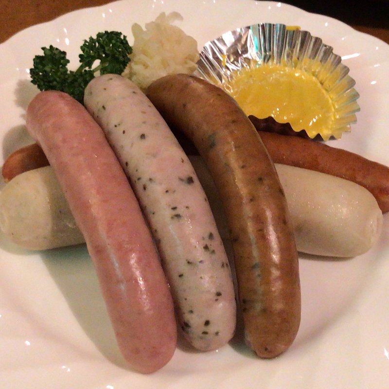 北海道産 ボイルドソーセージ盛合せ(はこだてビール )