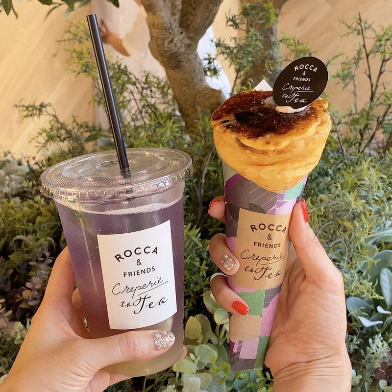 名古屋ブリュレ、バタフライピーパインソーダ(ROCCA&FRIENDS CREPERIE to TEA 名古屋店)