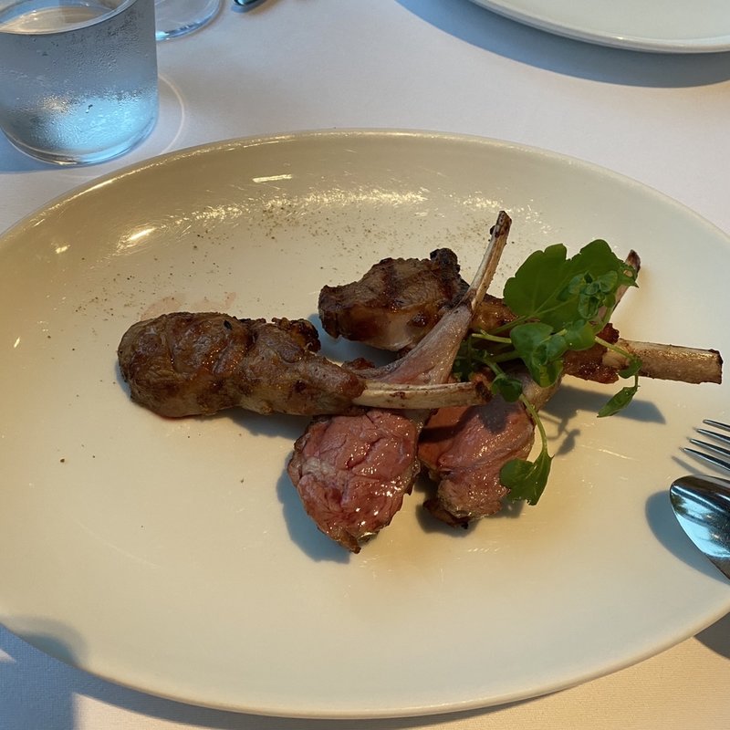 ラムチョップ(THE COSMOPOLITAN GRILL BAR TERRACE)