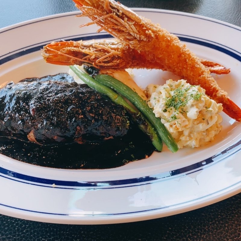 特製デミグラスソースハンバーグ(上野洋食遠山)