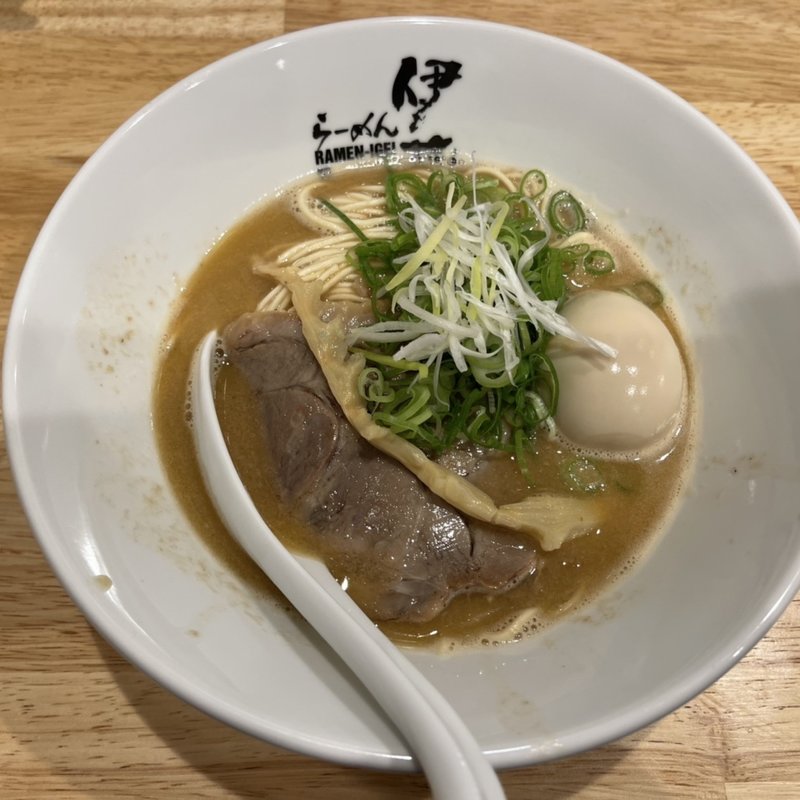 超贅沢な鶏白湯ラーメン　味玉付き(らーめん伊藝 玉出店)