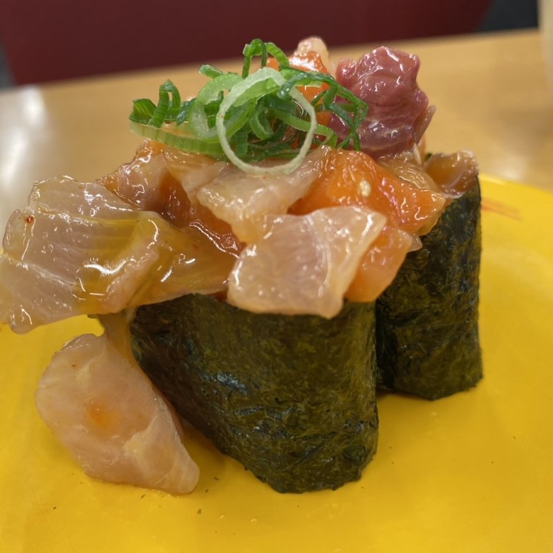 てんこ盛り海鮮ユッケ(スシロー 豊南店)