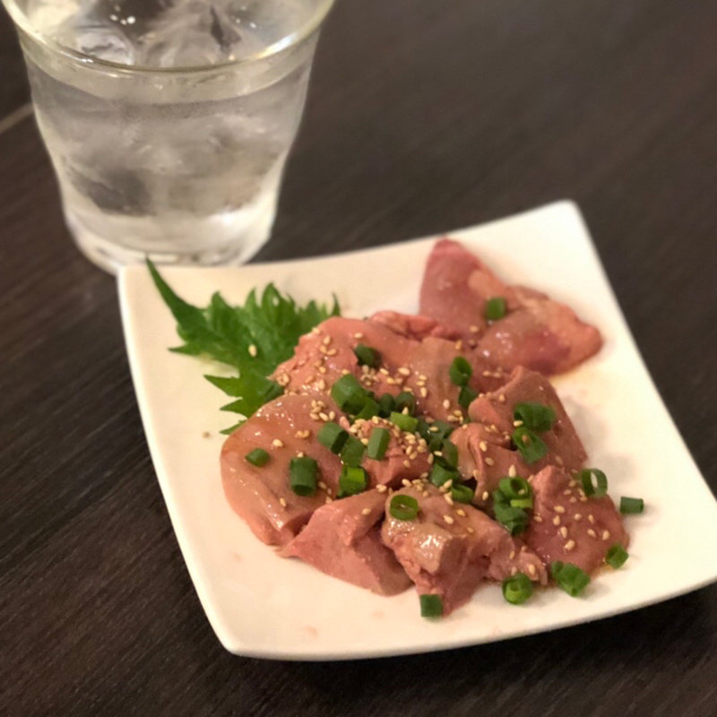 鳥レバー刺し(ひな鳥そのだ （ソノダ）)