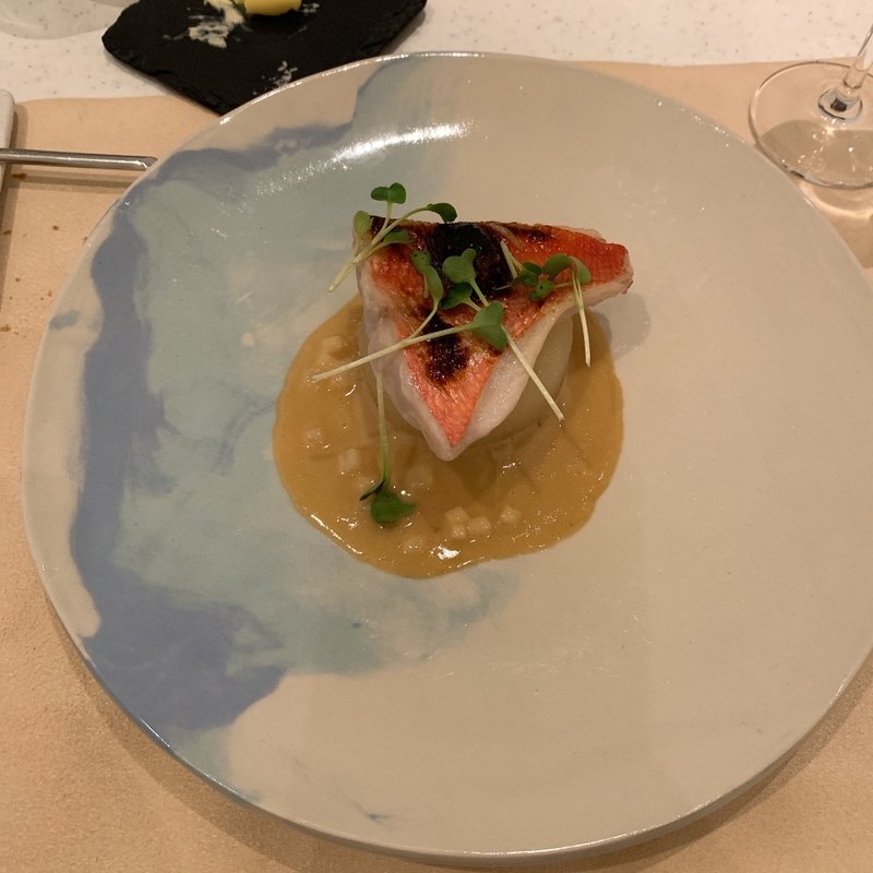 白身魚のポアレ　大根　塩麹の白ワインソース(タンモア)