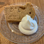 シフォンケーキ(ロイヤルミルクティー)(MINAMO CAFE)