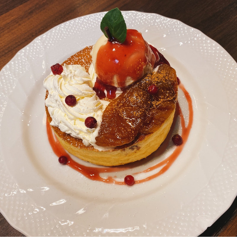 キャラメルリンゴスフレパンケーキ(シングル)(星乃珈琲店 上尾店)