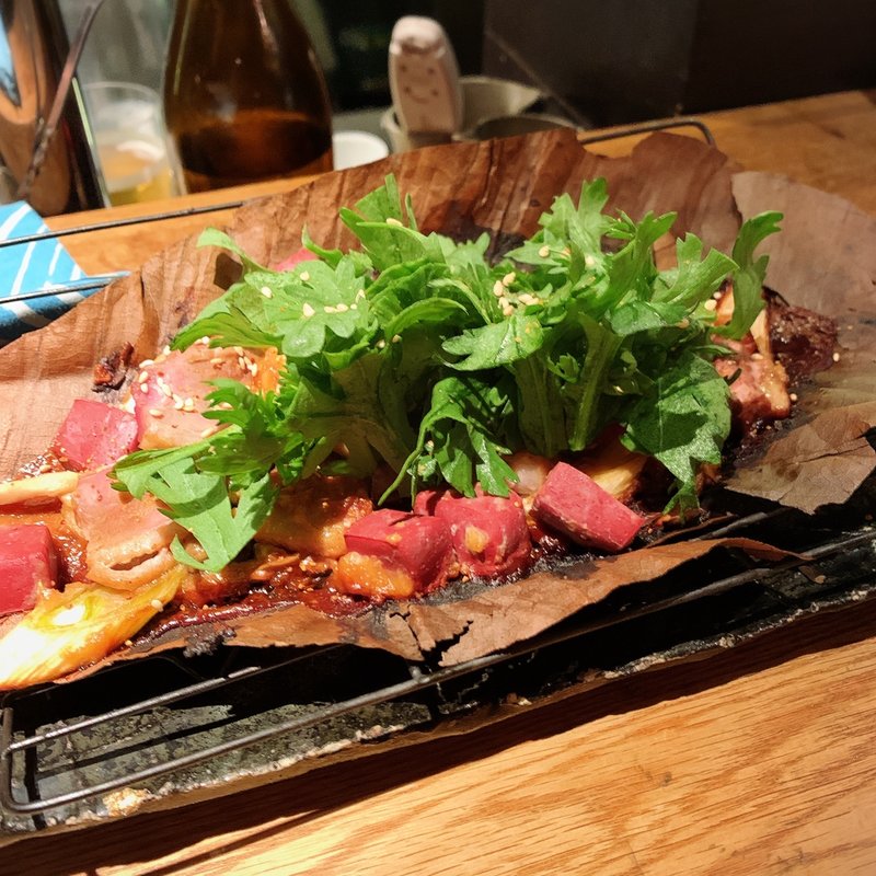 合鴨と春菊の朴葉焼(高太郎 （こうたろう）)