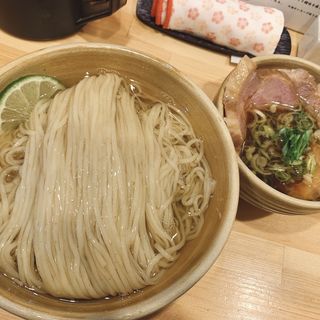 鰹昆布だしつけ麺大盛り、肉増し(迂直 （ウチョク） )