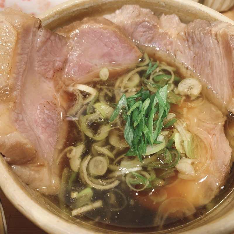 鰹昆布だしつけ麺大盛り、肉増し(迂直 （ウチョク） )
