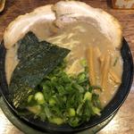 極老とんこつ老10(博多とんこつ 天神旗)