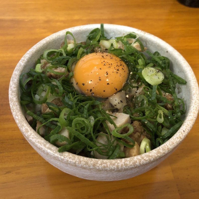 チャーシュー丼(麺屋 小路)