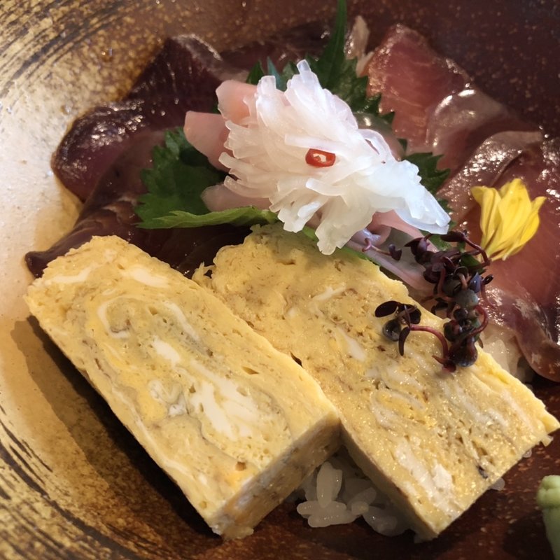 鮮魚の漬け丼(創作和食ダイニング ふくすけ )