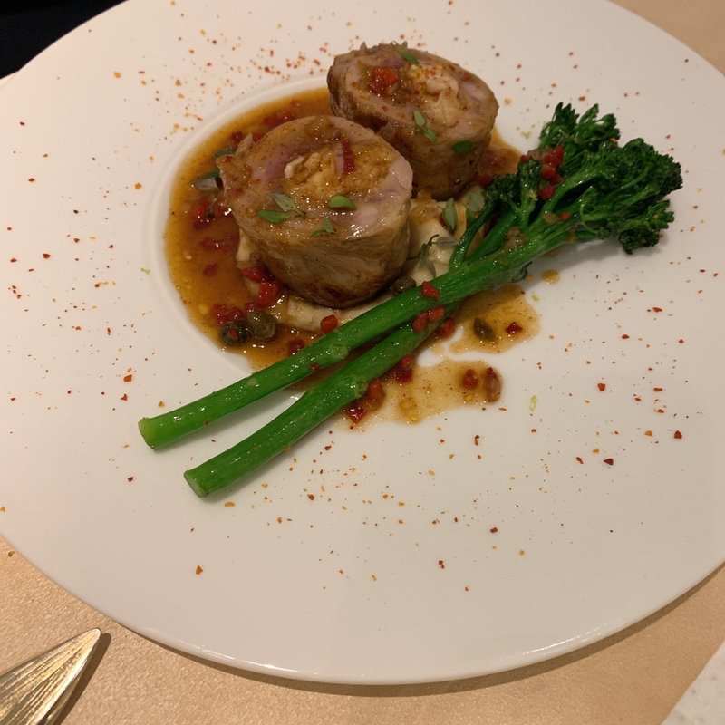 白子を包んだウズラ(タンモア)