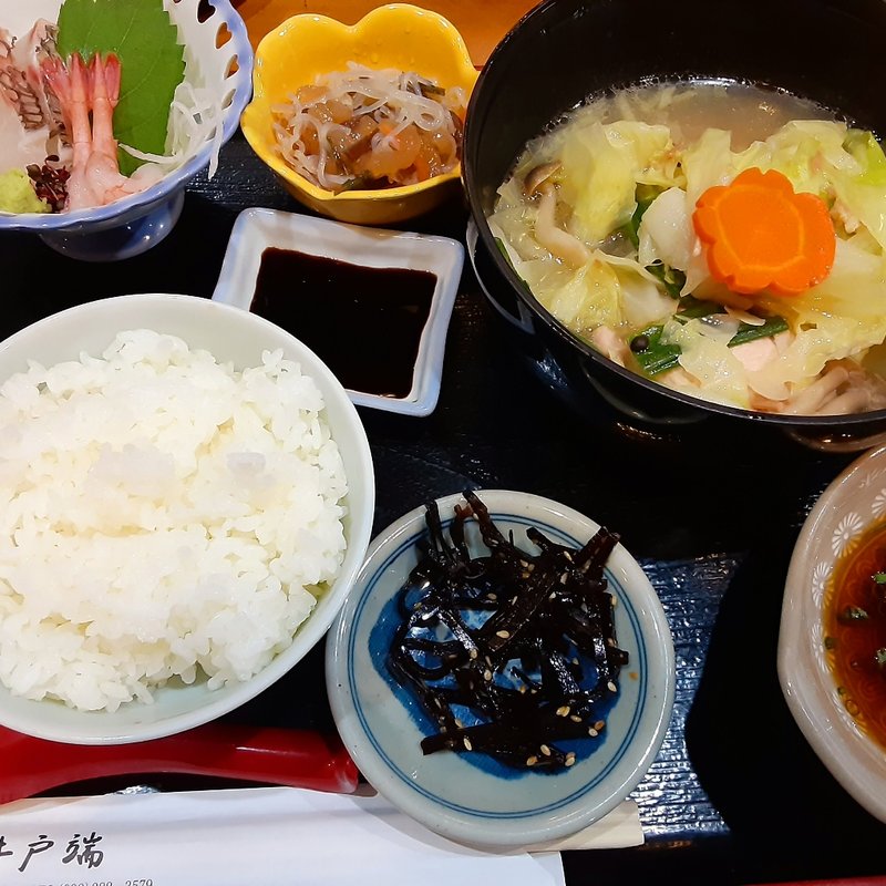 水炊きランチ(味処 井戸端)