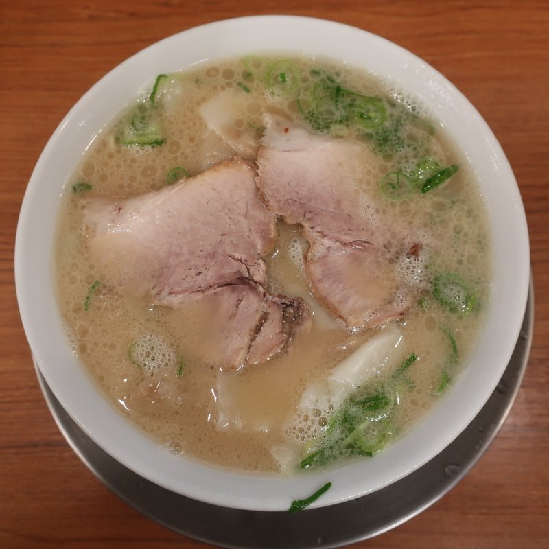 ワンタンメン(なおちゃんラーメン 糸島本店)