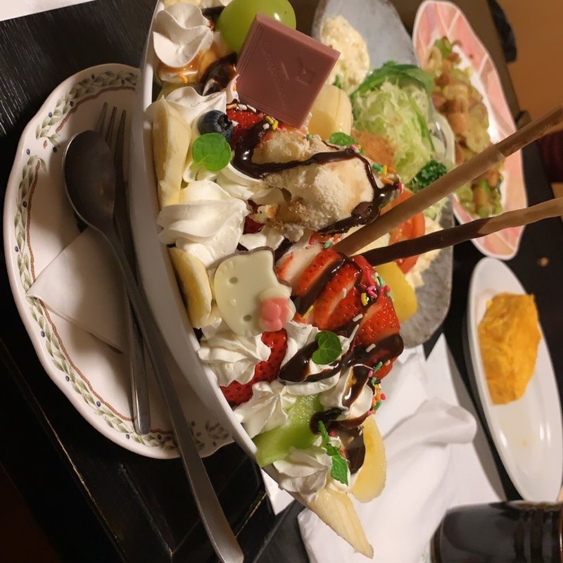 パフェ(ドライブインのうみ )