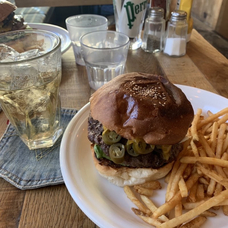 ハラペーニョチーズバーガー(L.A.GARAGE 池尻大橋)