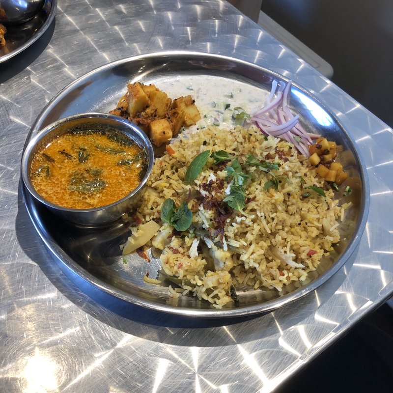 ベジビリヤニ(パパプウル)