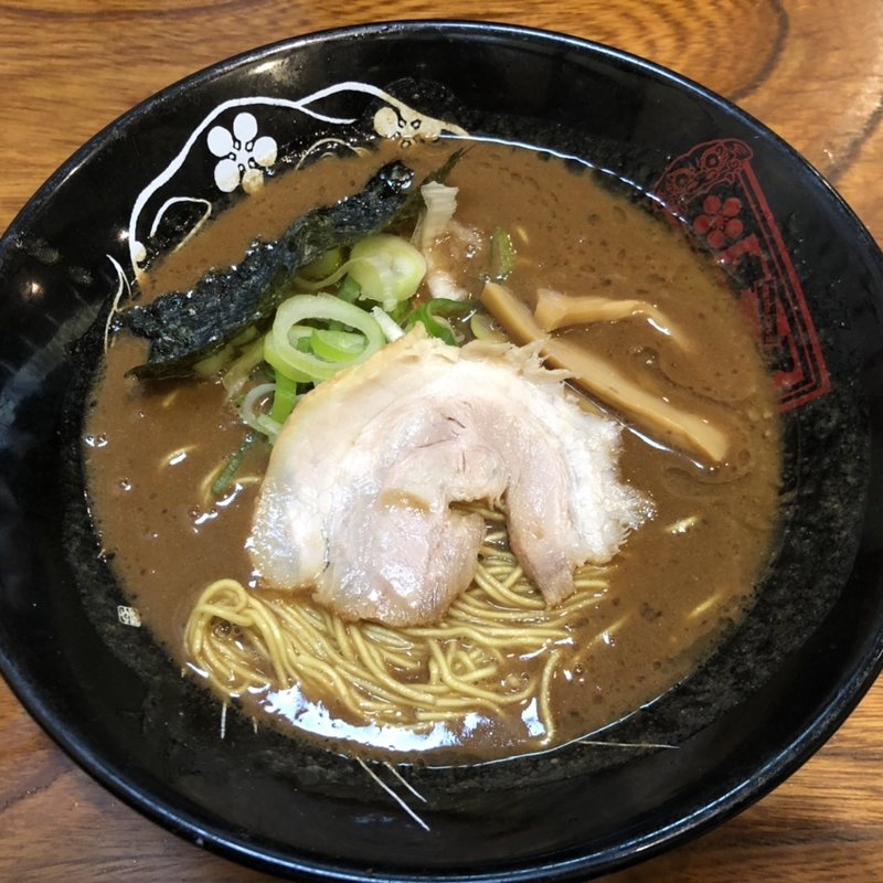 中華そば(金澤濃厚中華そば　神仙 （シンセン）)