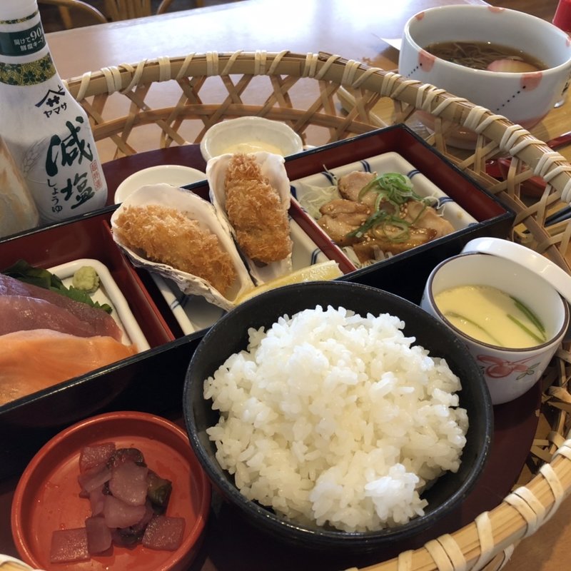 三味花籠膳(れすとらん四六時中 郡山店 )